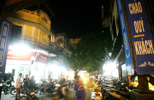 Mở rộng phố đi bộ