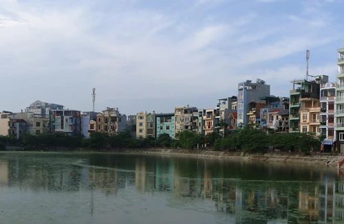 Hồ "nuốt xác" ở Hà Nội