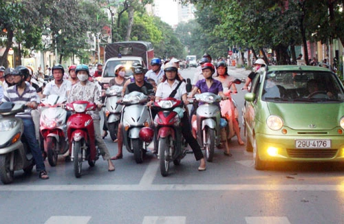 Ý thức chưa “thông”, khó giải xong “ma trận”