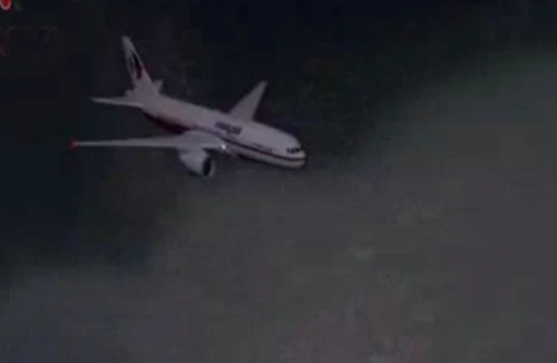 Malaisia tiếp tục tìm kiếm máy bay MH370