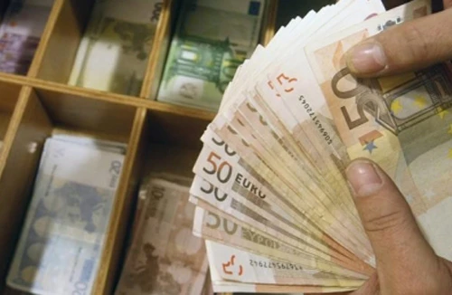 IMF chi 2,2 tỷ euro cứu Hy Lạp