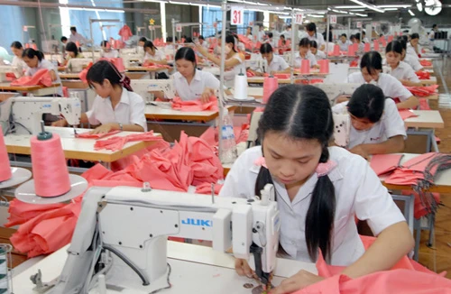 Tái cấu trúc kinh tế là nhiệm vụ trọng tâm