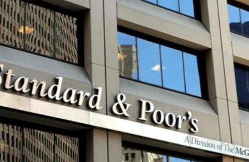 S&P nhận sai sót khi hạ mức xếp hạng tín dụng của Pháp