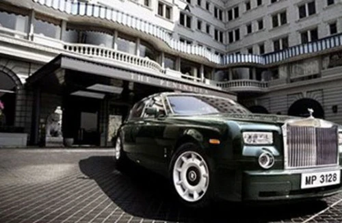 Người giàu châu Á xài sang