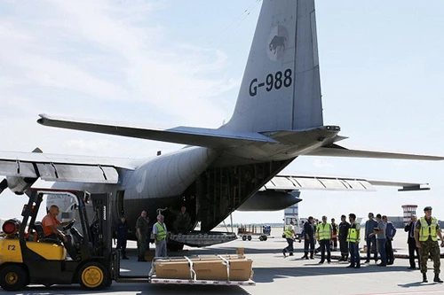 Các nạn nhân vụ máy bay MH17 trở về quê nhà