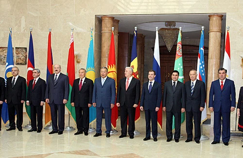 Người cầm lái vạch hướng