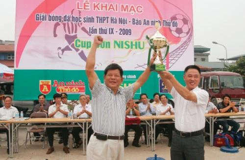 Vang mãi khúc quân hành