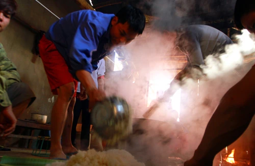 Men nồng Phiêng Luông