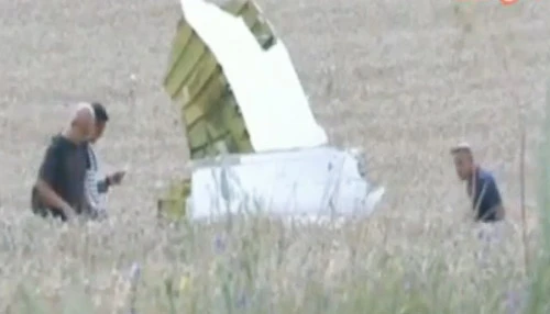 Hơn 100 chuyên gia tới hiện trường vụ MH17