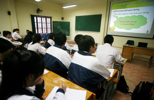 Bạo lực tuổi học trò: Chặn đứng những lệch lạc