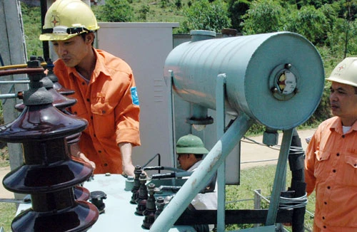 EVN mới thực hiện đầu tư được 58,6% kế hoạch năm