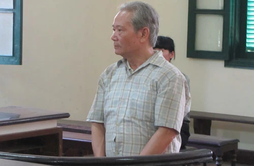 Lập chứng từ khống, chỉ huy công trình bị phạt tù