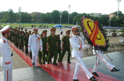 Sinh hoạt chính trị tại Lăng Chủ tịch Hồ Chí Minh 