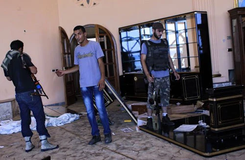 Ra đi và ở lại 