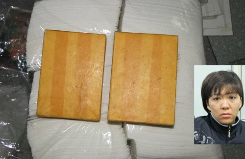 “Độn” heroin trong túi giấy