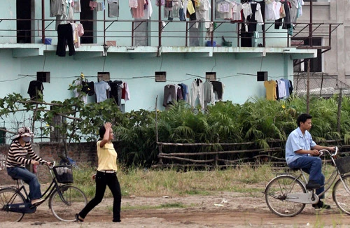 Thành lập các tổ công nhân tự quản