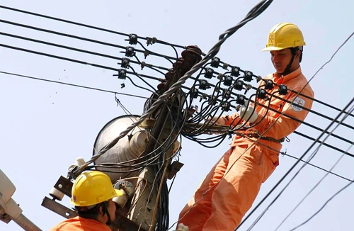 Bất ngờ tăng giá điện