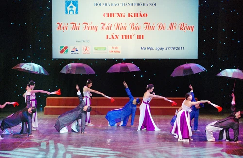 Tấm lòng nghệ thuật của các nhà báo