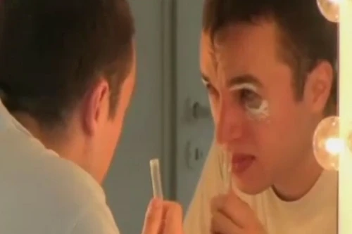 Bán nước mắt, dịch vụ lạ lùng ở Ba Lan