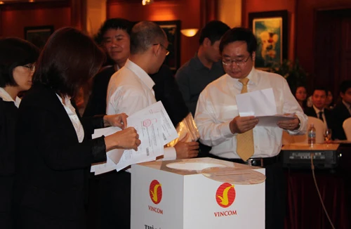 VIC sẽ là mã cổ phiếu thống nhất của Vingroup