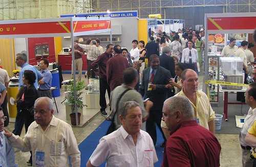 Làn gió mới trên “hòn đảo tự do”