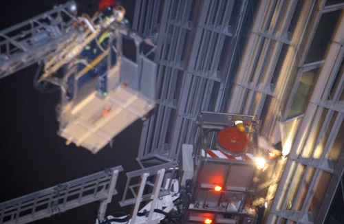 Lo cháy nhà cao tầng và… nạn mại dâm