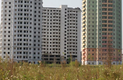 Càng với, càng cao