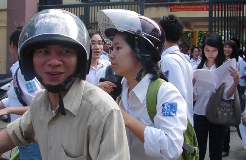  “Lệch pha” vẫn ùn tắc