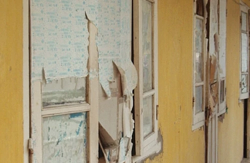 Khổ như ở ký túc xá