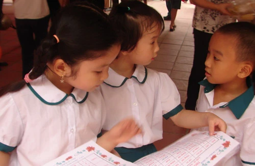 Lại lo đóng góp đầu năm