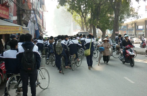 Tan trường là tắc đường