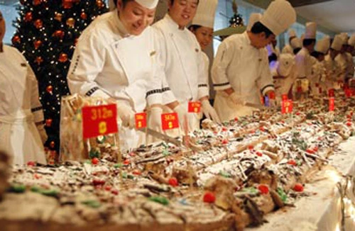 Bánh Giáng sinh dài 1.068m