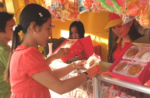 Bánh Trung thu tăng giá