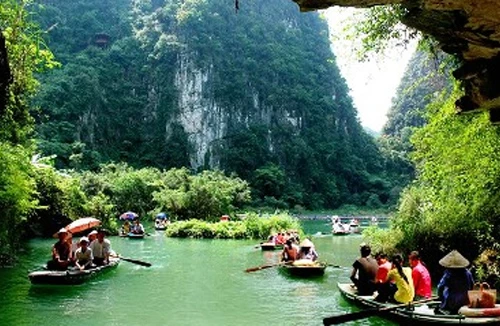 Lập hồ sơ di tích cho danh thắng Tràng An