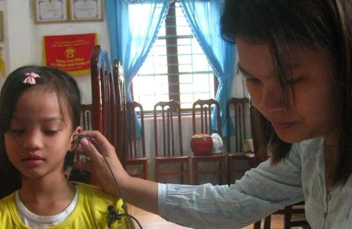 Phòng ngừa “nặng” tai ở trẻ