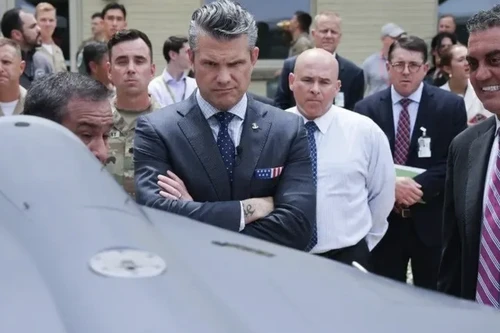 Mỹ đưa phi cơ tự sát LUCAS tới Trung Đông- căng thẳng càng tăng cao