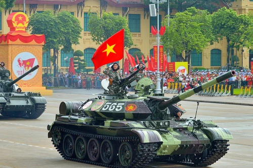 Quân đội Việt Nam ‘cải lão hoàn đồng’ cho xe tăng T-54B 