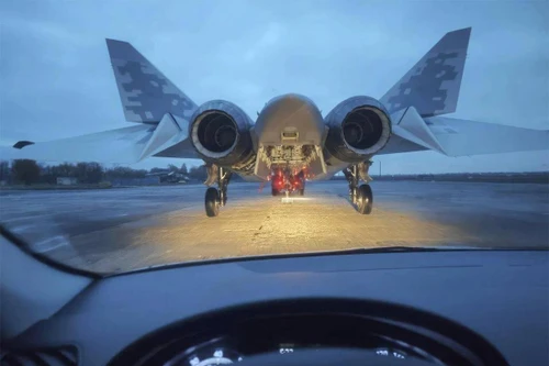 Khoang vũ khí ẩn thân của tiêm kích Su-57 lần đầu được hé lộ