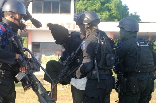 Indonesia phá vỡ âm mưu đánh bom khủng bố