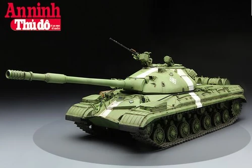 [Infographic] T-10 'Lô cốt di động' đáng sợ của Liên Xô