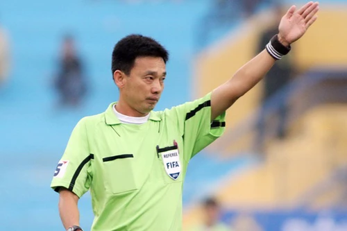 Trọng tài Võ Minh Trí trượt giải Còi Vàng 2013