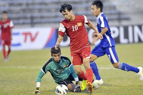 Công Phượng lập công đưa U19 Việt Nam vào chung kết