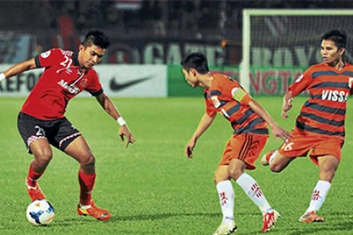 HLV Nguyễn Văn Sỹ tự tin giành điểm trước Kelantan