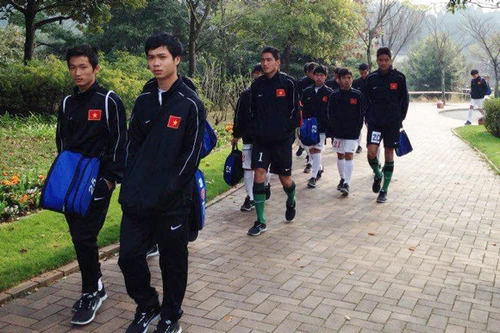 "Đấu súng" thua, HAGL Arsenal JMG xếp hạng 6 tại Sanix Cup 2013