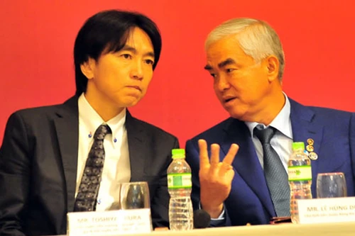 Vừa ngồi “ghế nóng”, tân HLV trưởng ĐTVN đã "chạy hết công suất"