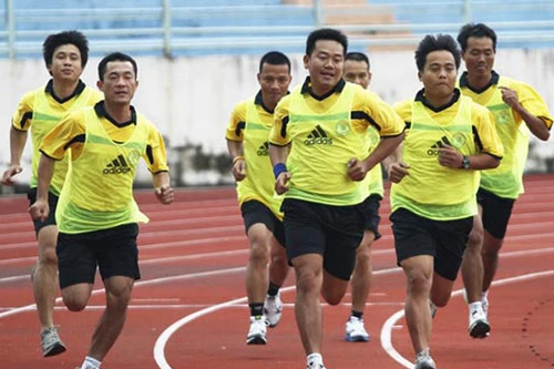 Các trọng tài lo sốt vó với test thể lực theo chuẩn FIFA