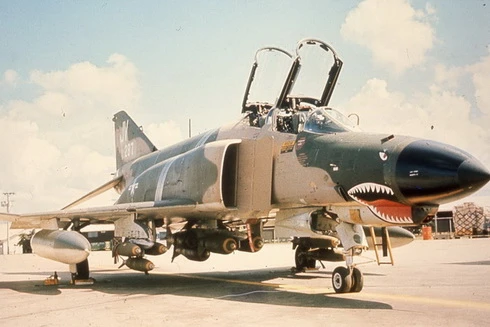 Vì sao Quân đội nhân dân Việt Nam không thu giữ được tiêm kích F-4?