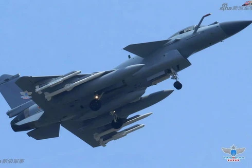 "Kiếm thần Trung Hoa" có thực sự là mối "đe dọa chí mạng" đối với không quân Mỹ?