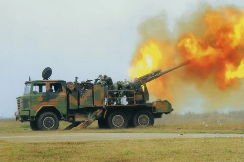Quân đội Lào gây bất ngờ với lựu pháo tự hành tối tân do Trung Quốc sản xuất