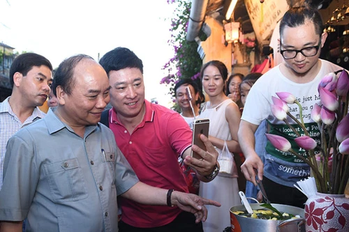 Thủ tướng xin lỗi việc đoàn xe công đi vào phố cổ Hội An